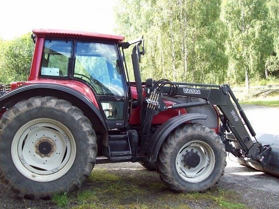 Valtra M130, Ár: 10 987 782 Ft, Gyártási év: 2005 - Traktorok ...