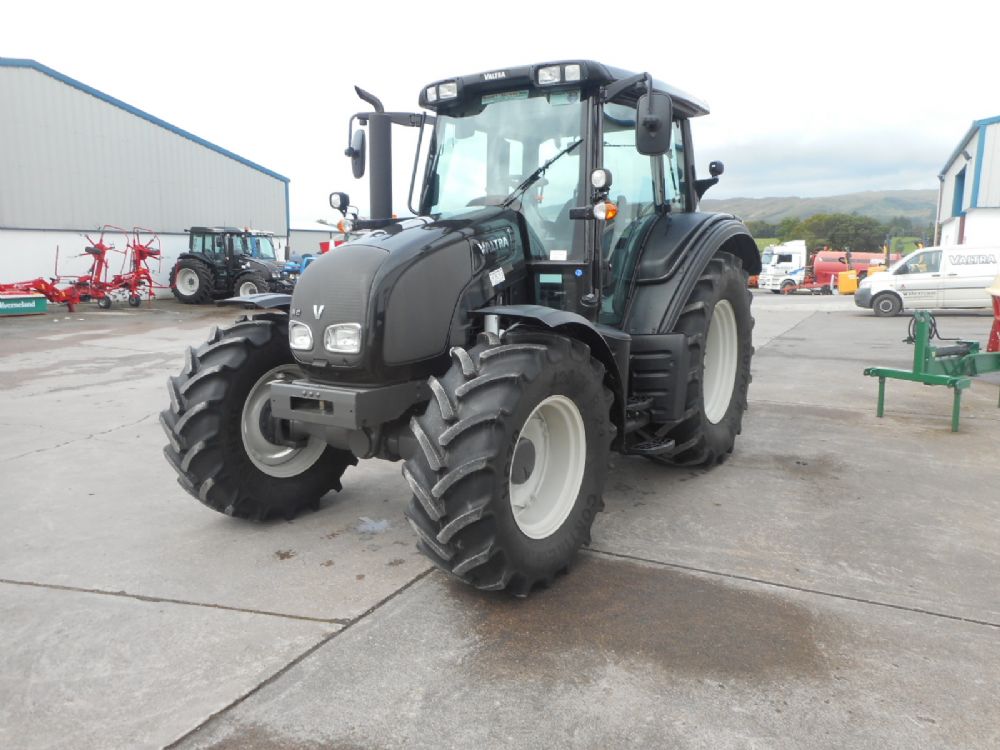 Valtra N92 Hi Tech - Old Stock - SOLD | McGinty Tractors