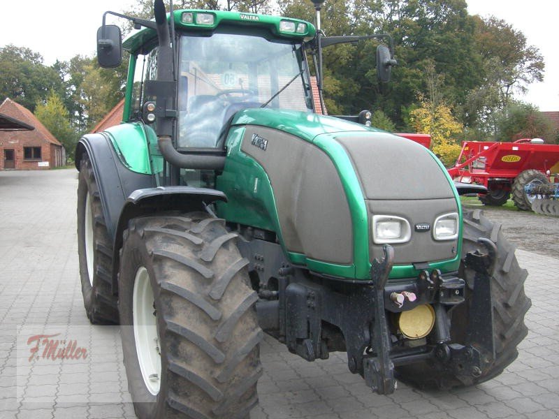 Valtra T130 PROFI Tracteur - technikboerse.com
