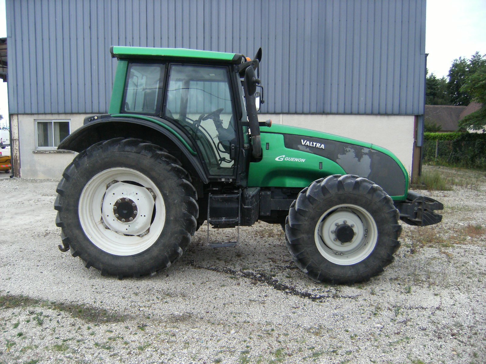 Tracteur agricole Valtra T131 HI à vendre sur Guenon