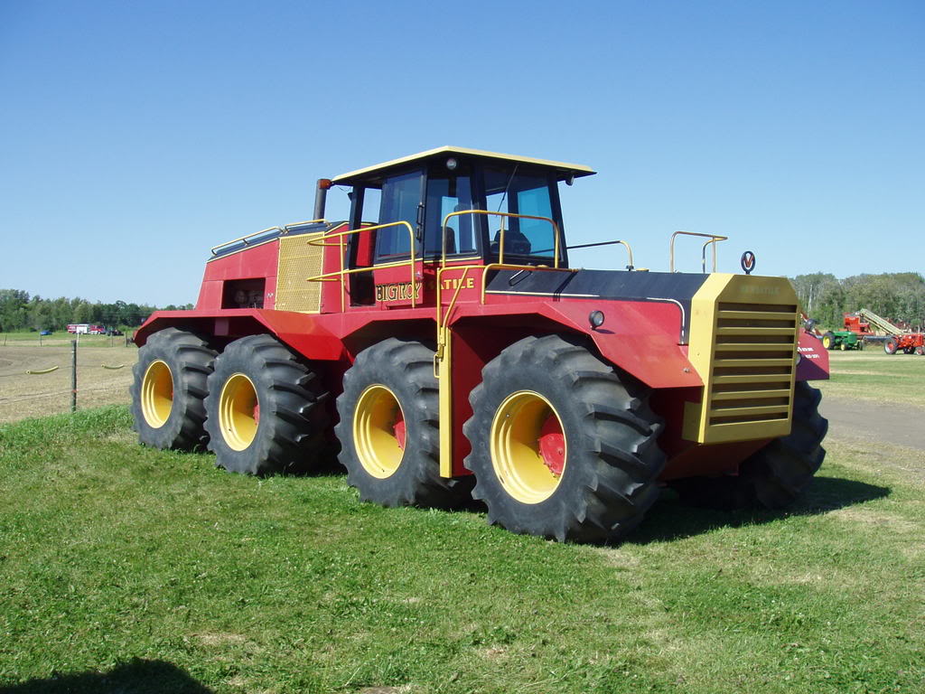 Versatile 1080 Big Roy | Tractor & Construction Plant Wiki | Fandom ...