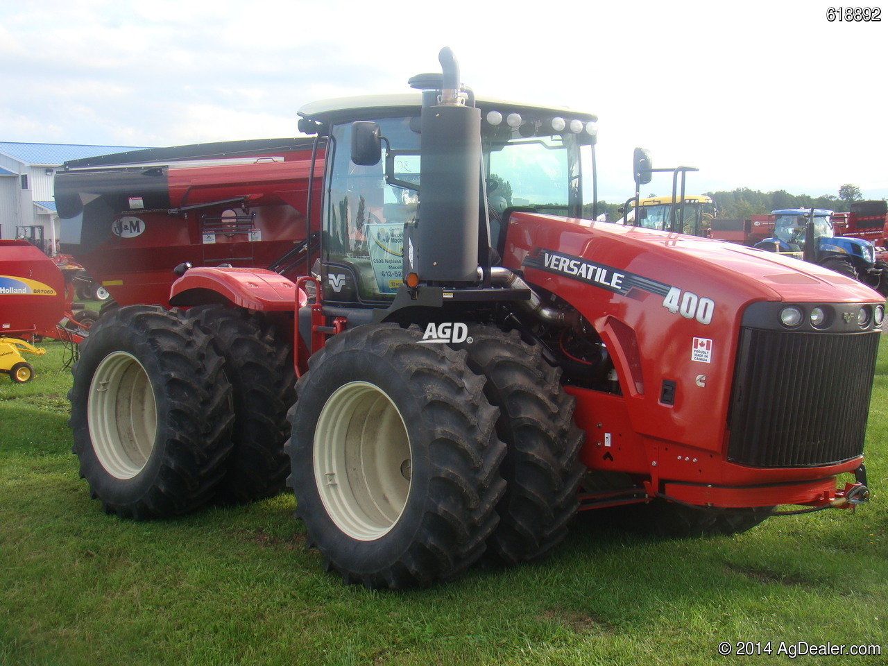 Versatile 400 Tractor