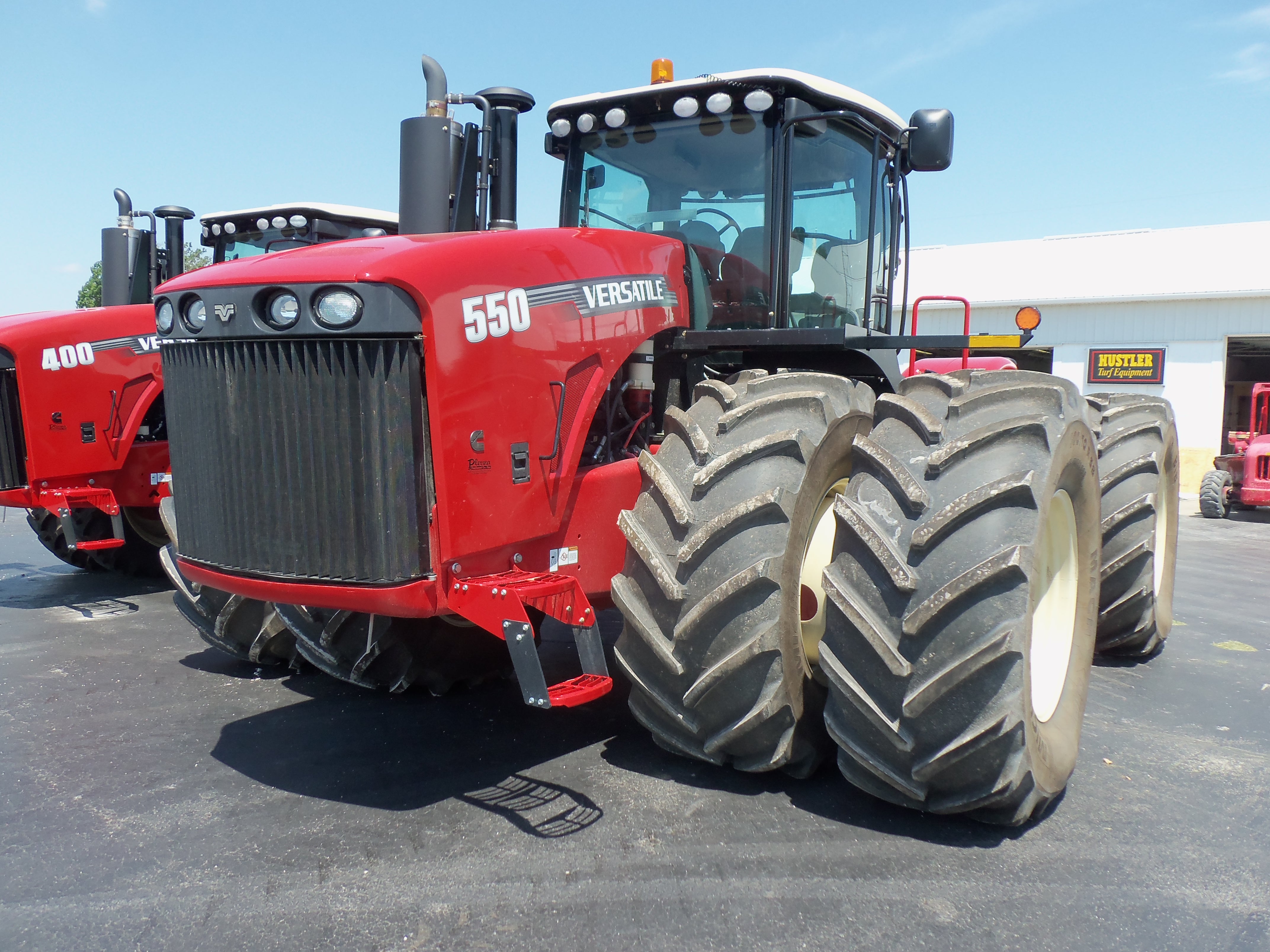 Versatile 550 | Versatile tractors & equipment | Pinterest | Tractors