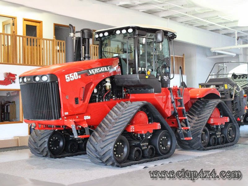 Tractors - Farm Machinery: Versatile 550DT