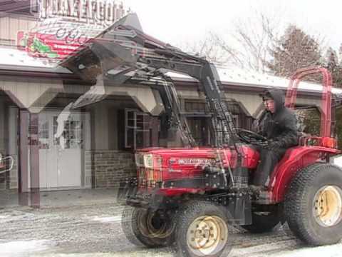 YANMAR YM220 Diesel Tractor 4x4 GB220 Loader - YouTube
