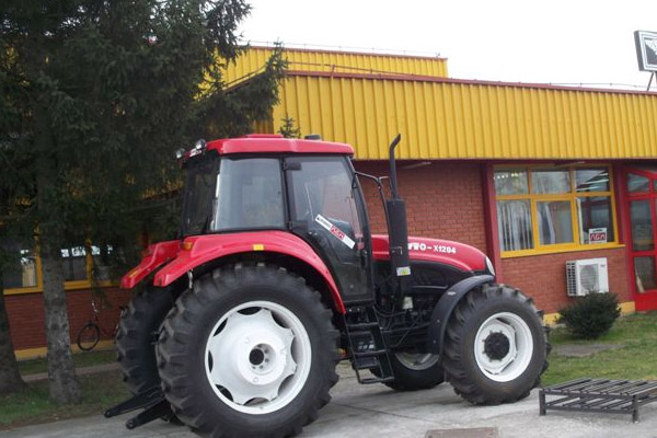 YTO 1204 - YTO Traktori - Mehanizacija - AgroKlub.com