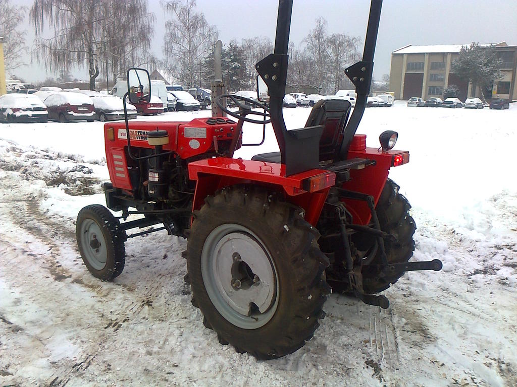 YTO 200 / Traktor / Nabídky / Bazar / bagry.cz - vše o stavebních ...