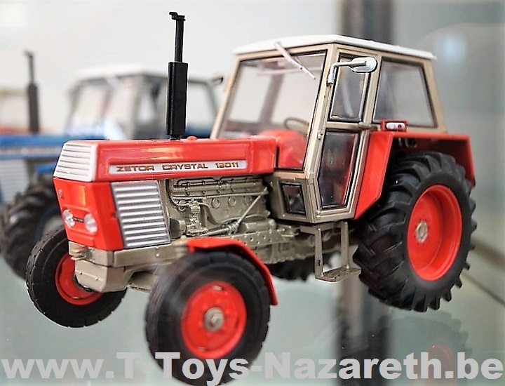 UH 2017 - Zetor 12011 Red/Gold - 2WD - 1 32