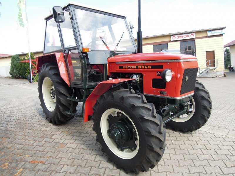 Tractor Zetor 5945 - technikboerse.com