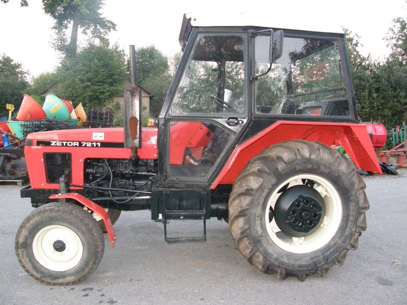 Zetor 7211 - Tractor & Construction Plant Wiki - The classic vehicle ...