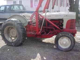 Used Farm Tractors for Sale: Ford Industrial 1841 Loader (2005-03-30 ...