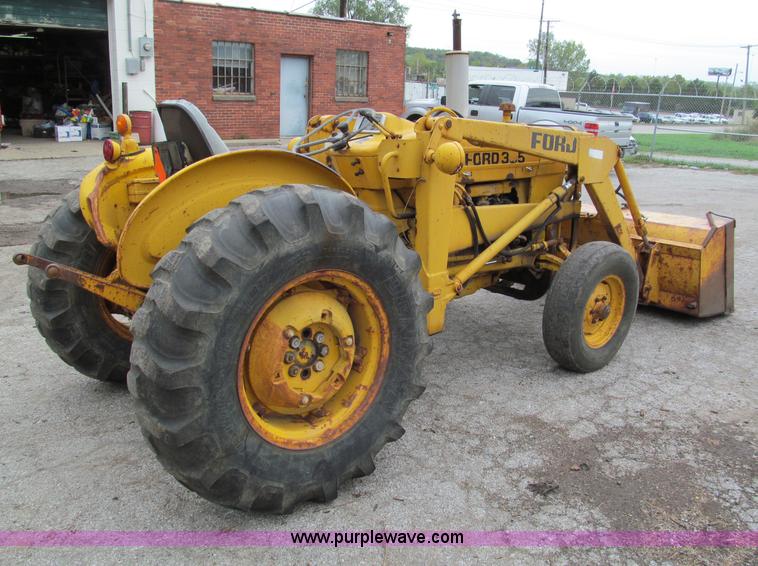 1975 Ford 335 industrial tractor | Item E5514 | SOLD! Wednes...