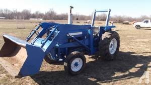 335 Ford Industrial Tractor with Loader - (Vinita, OK) for Sale in ...
