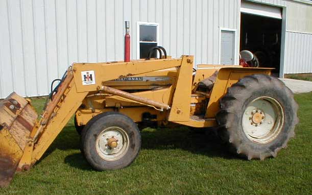 IH 2400 Industrial Loader tractor 50 hp, 4cyl. gas engine, 3-pt hitch ...