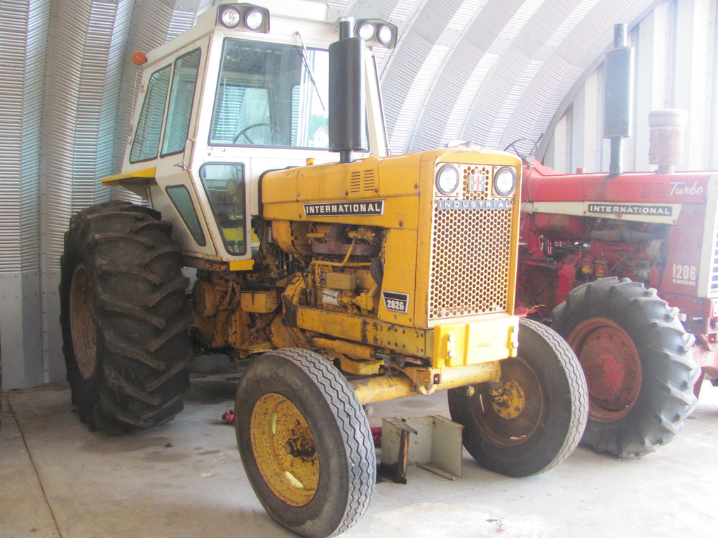 2826 International Industrial tractor | superh54 | Flickr