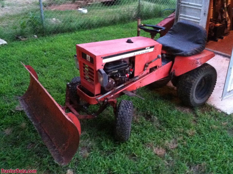 Allis-Chalmers 610 with front-mount blade. Photo courtesy of Drew ...