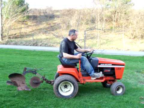 Allis Chalmers T 816 Tractor - YouTube