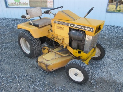 ALLIS-CHALMERS B-110 LAWN & GARDEN TRACTOR WITH 42