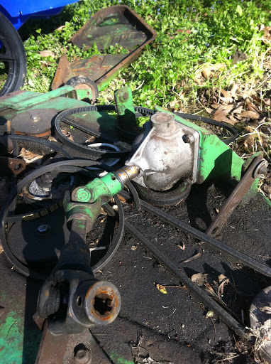 ... Tractor Information - Need a gear housing for a bolens 1050 mower deck