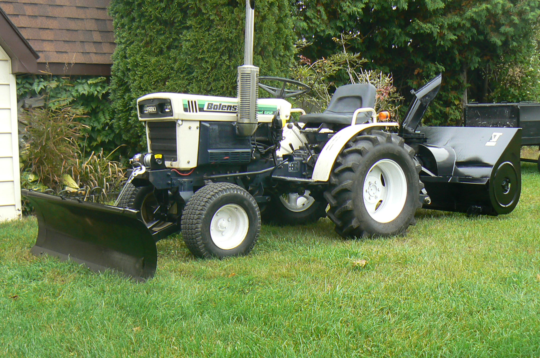 Bolens+Tractors File:Bolens Garden Tractor.JPG - Wikimedia Commons
