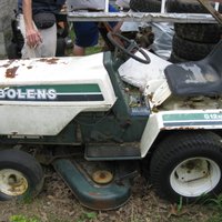 bolens ridemaster garden tractor photo: Vintage bolens with Tecumpseh ...