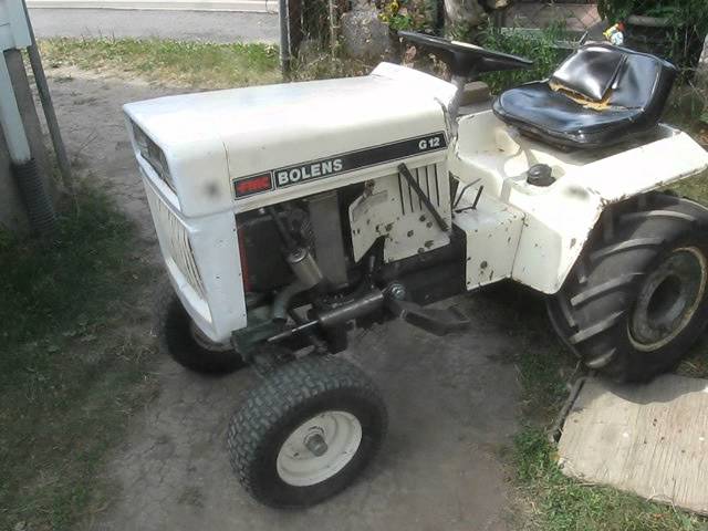 Bolens HDT 1000 Garden Tractor - DragTimes.com