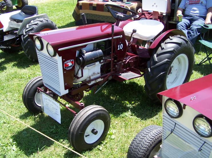 want to see your round fender gt's - Garden Tractor Forum - GTtalk