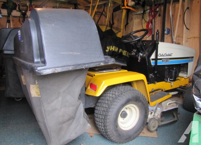 CUB CADET 1220 HYDRO - 12HP RIDING GARDEN TRACTOR WITH BAGGER - $850 ...