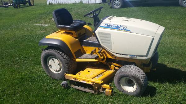 Cub Cadet 2284 lawn tractor - $1850 (LaPlata, MO) | Garden Items For ...