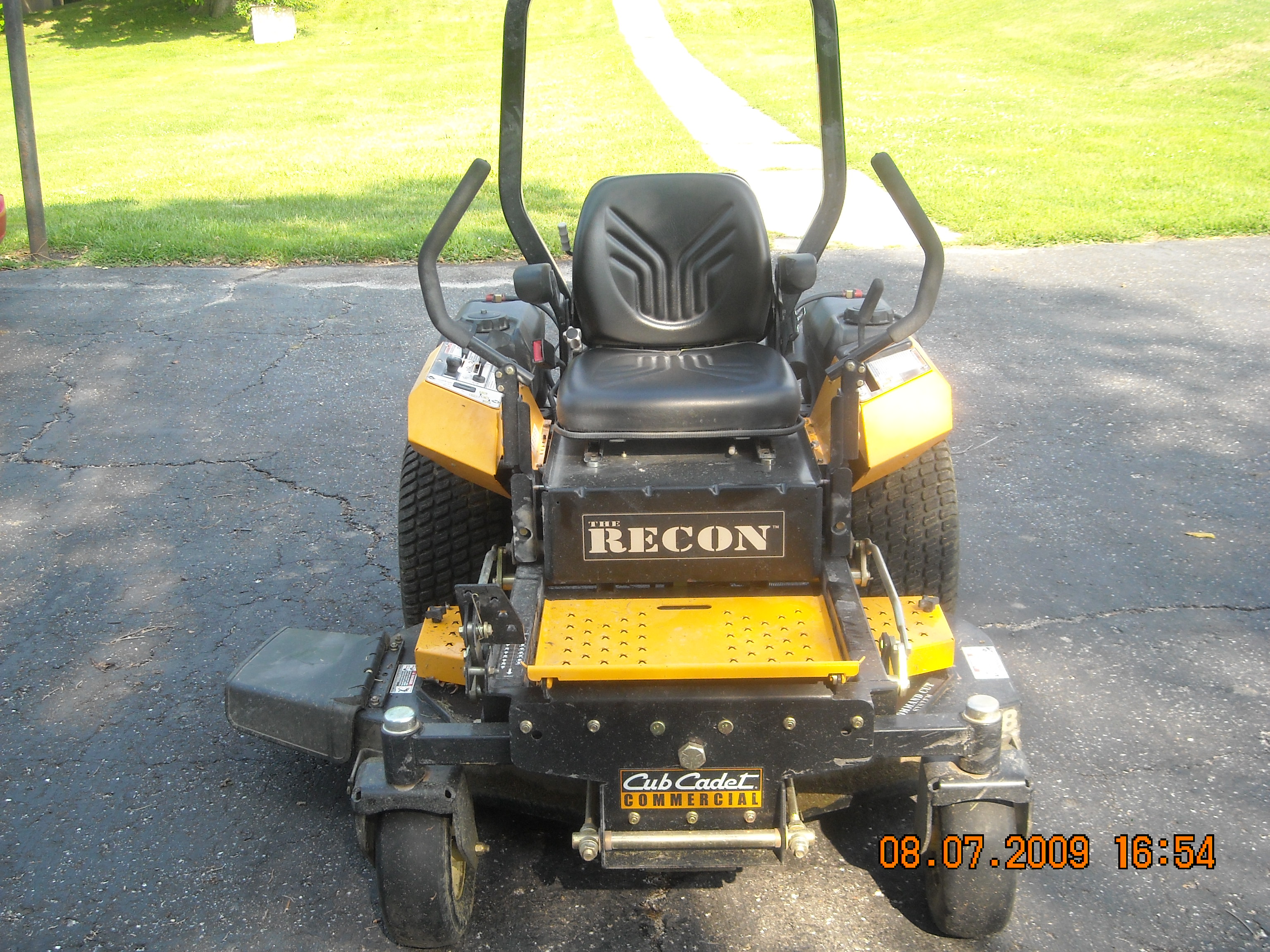 2008 Cub Cadet Recon Commercial ZTR, 23 Hp Kohler engine with less ...