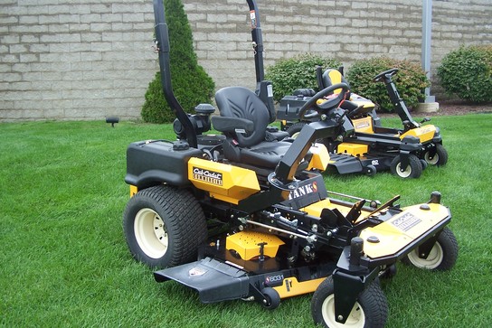 2010 Cub Cadet S6031 Lawn & Garden and Commercial Mowing - John Deere ...