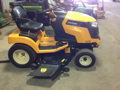 2015 Cub Cadet XT3 GSE Lawn and Garden - Grinnell, IA | Machinery Pete