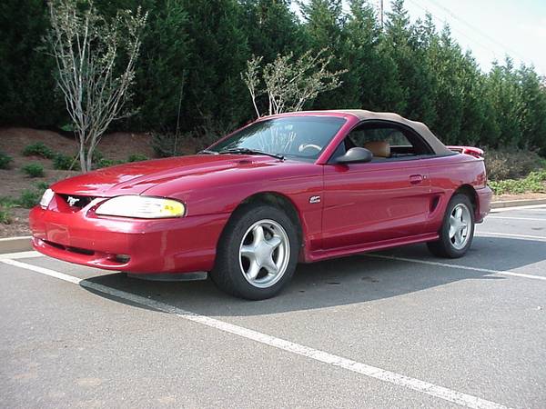 95_Mustang_GT_L_Frt_CG - Ford Mustang Photo Gallery