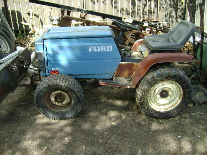 ford tractor LGT 165 in Grande Cache, Alberta | Estates in Canada