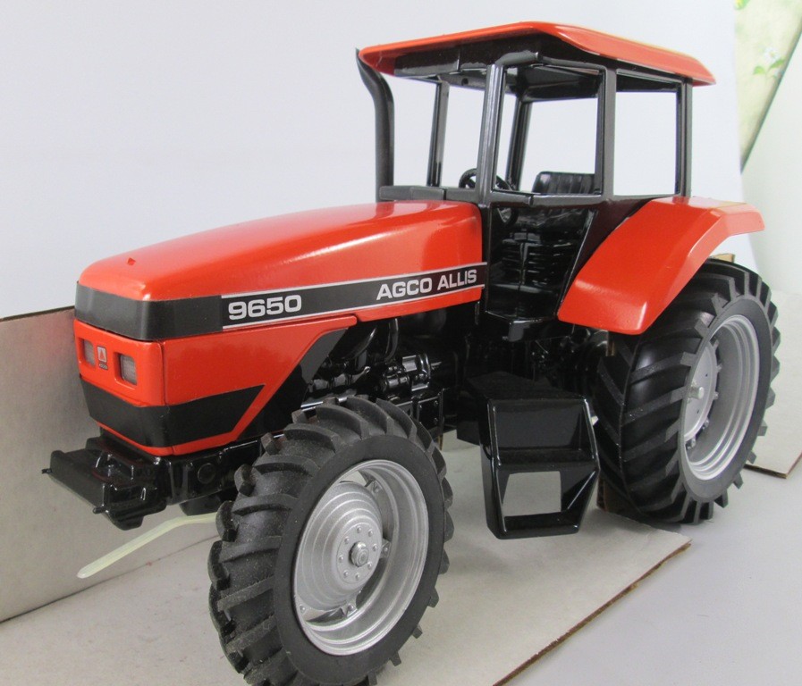 Agco-Allis 9650 FWA Tractor Orange