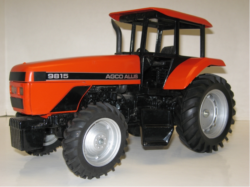 Up for sale is a 1/16 AGCO ALLIS 9815 MFWD tractor with 3-point hitch ...