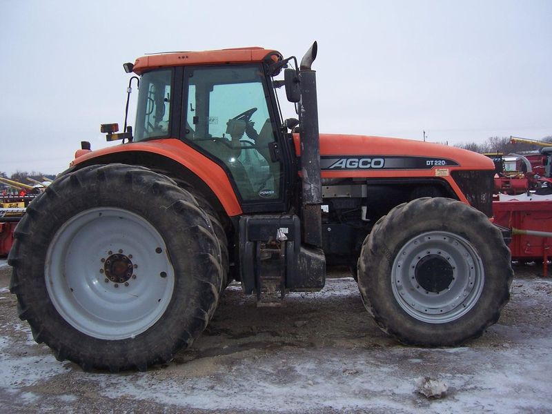 2005 AGCO DT220A Tractors for Sale | Fastline