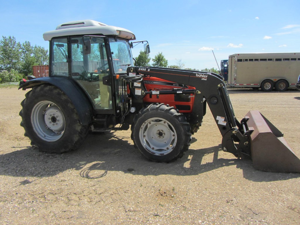 Picture of 2003 AGCO GT75 Tractor w/Loader-418330-514024.jpg