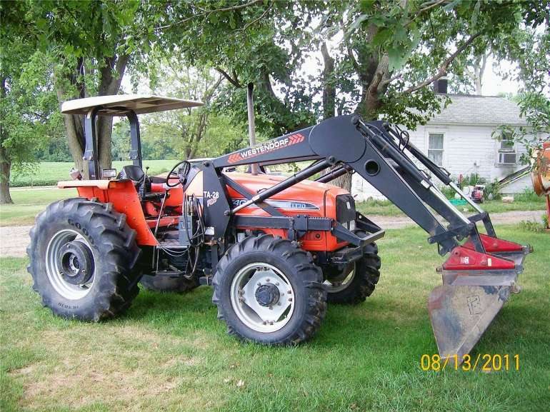 2003 AGCO LT70 Tractor for sale in Eddyville, Iowa