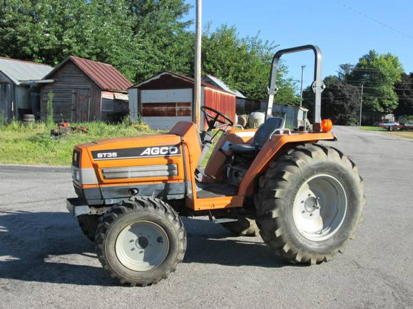 AGCO ST35 Compact Tractor (Schnoebelen Inc.) | Garden Items For Sale ...