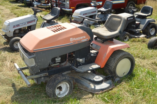 Lot#: 44 - Husqvarna GT 180 lawn mower