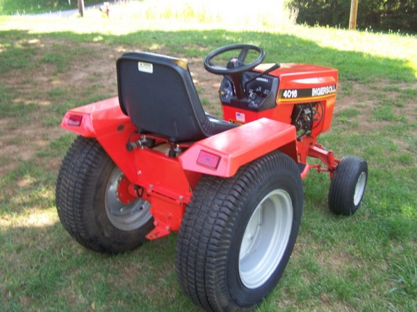 2674: 1995 Ingersoll 4016 Lawn & Garden Tractor : Lot 2674