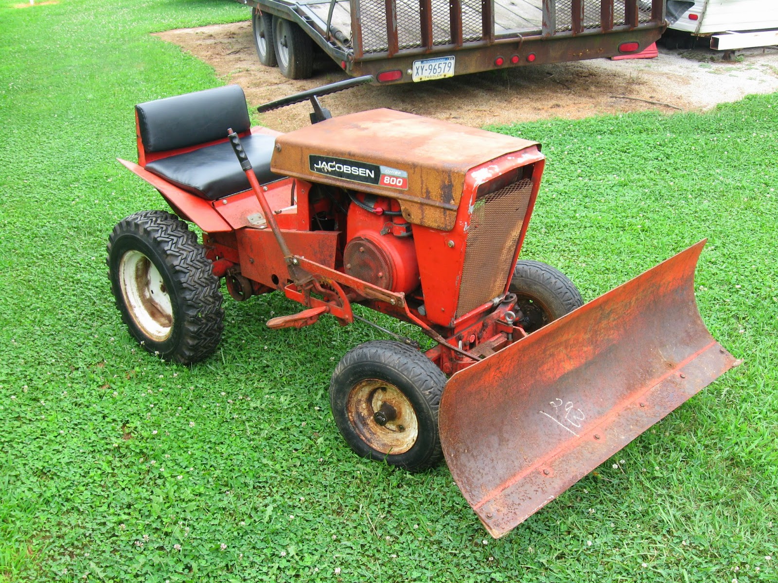 here is my first jacobsen tractor my 1966 jacobsen chief 800 has the ...