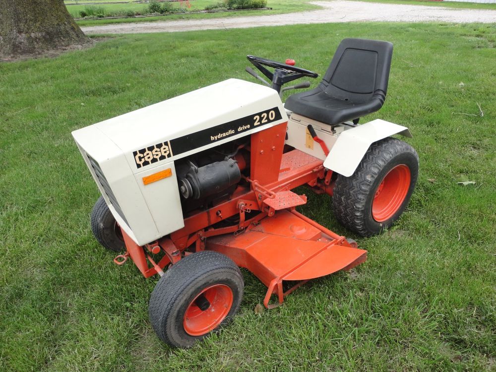 Antique Case Garden TractorCase 222 lawn tractor J I Case