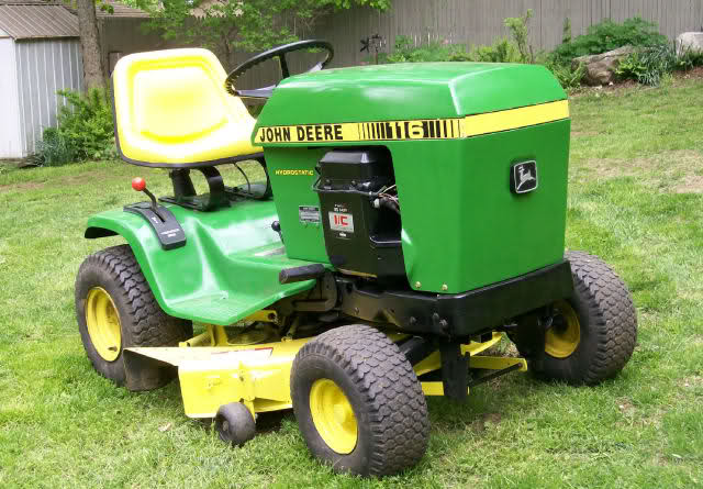John Deere 116 H Lawn Tractor circa 1984?