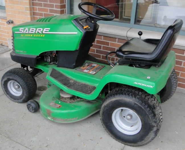 208: Sabre by John Deere riding lawn mower, 14.5 hp, hy : Lot 208