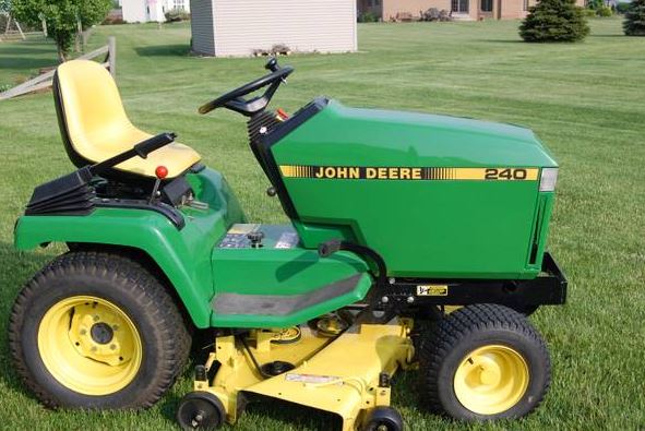 John Deere 240 Riding Lawnmower - Classified Ad