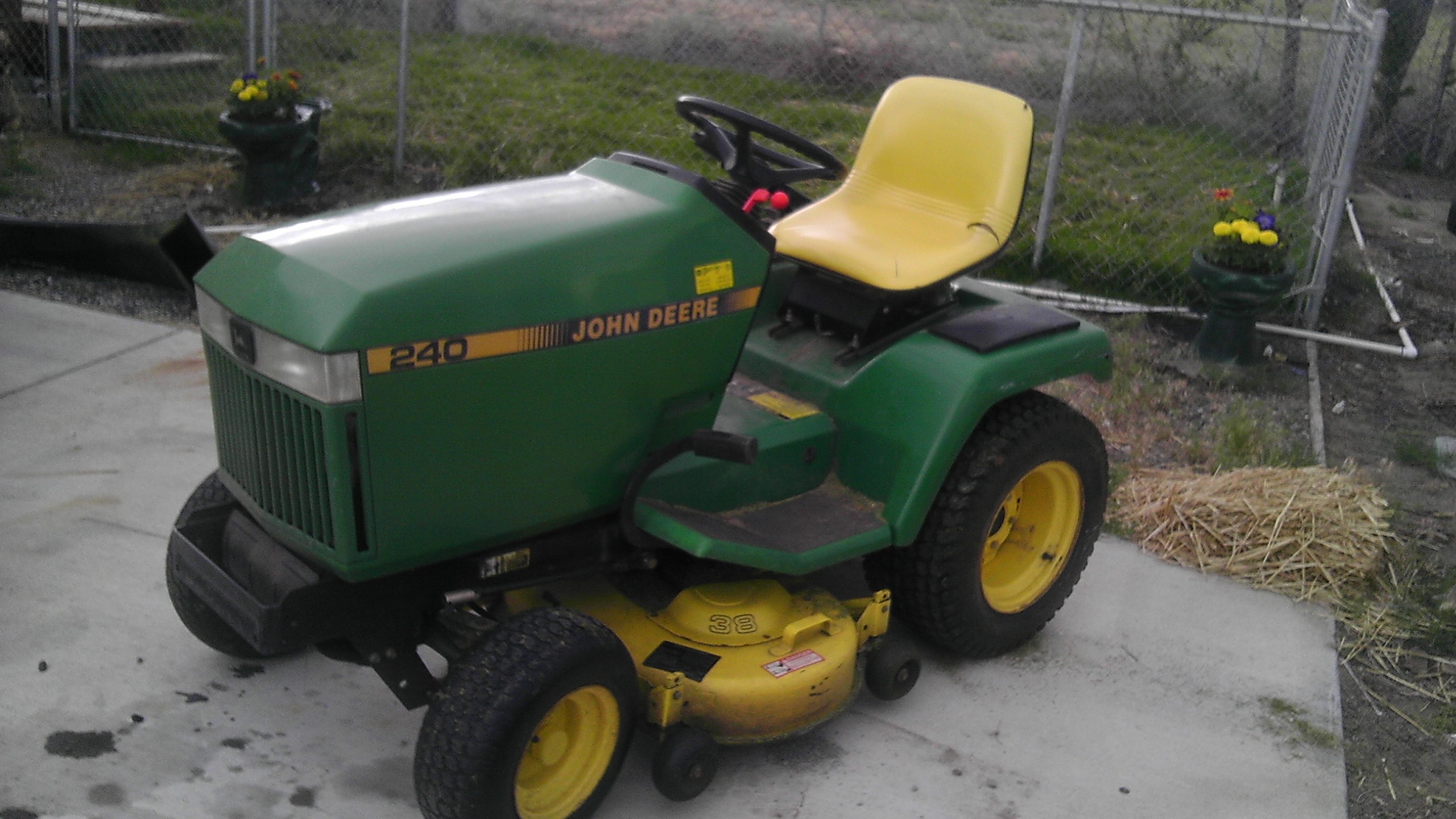 John Deere 240 garden tractor.