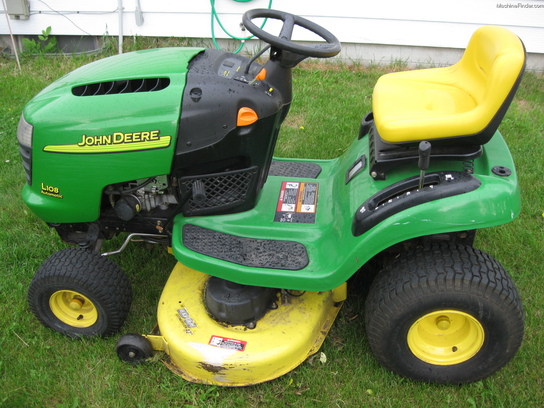 2005 John Deere L108 Lawn & Garden and Commercial Mowing - John Deere ...