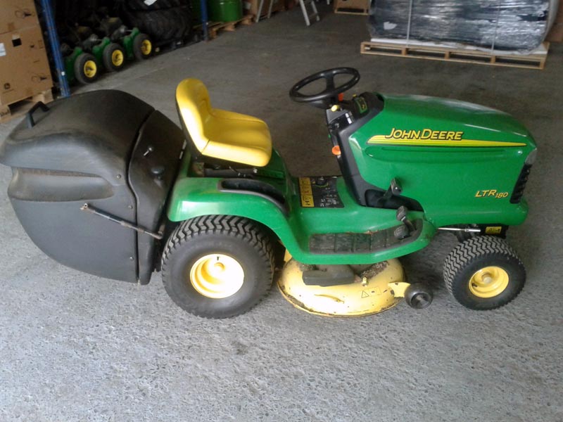 John Deere LTR180 | Used Lawn Tractor